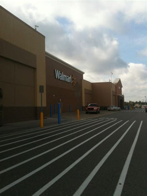 Pizza Hut. . Walmart supercenter southwest state road 200 ocala fl